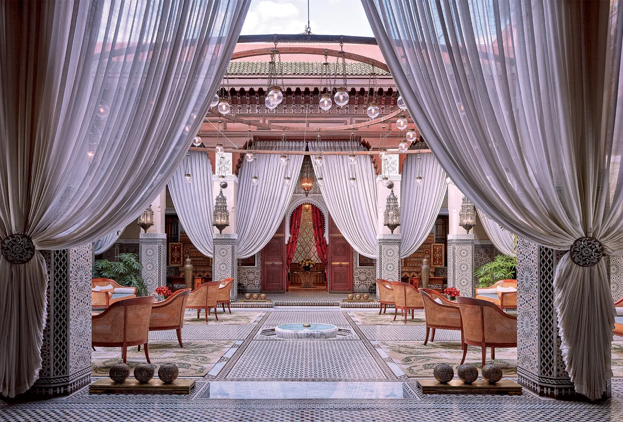 Cour intérieure du palais — Royal Mansour Marrakech