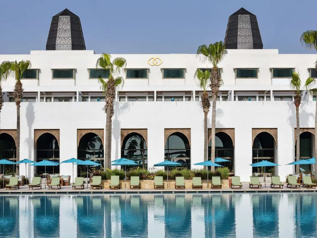 Façade et piscine du resort — Sofitel Agadir Royal Bay Resort